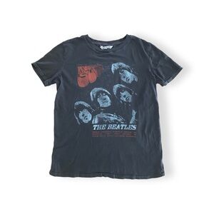 Elizabeth and James Vintage Style BEATLES Rubber Soul Rock T-shirt-Size Small!